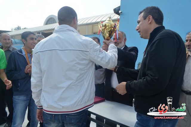 فيديو: الثانوية الشاملة واختتام الدوري الرياضي لكرة القدم المصغرة على اسم الشهيد صهيب فريج 